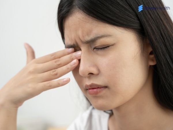 Eye itching after laser eye surgery as a part of normal healing process